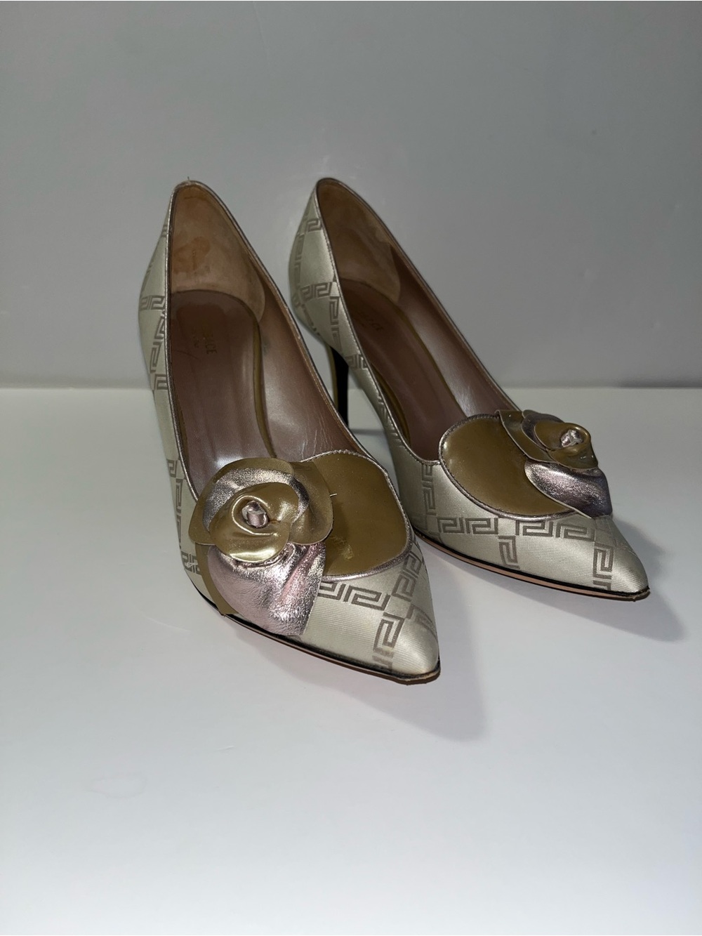 Versace Vintage Fabric and Leather Pumps Size 41 * Flawed*
